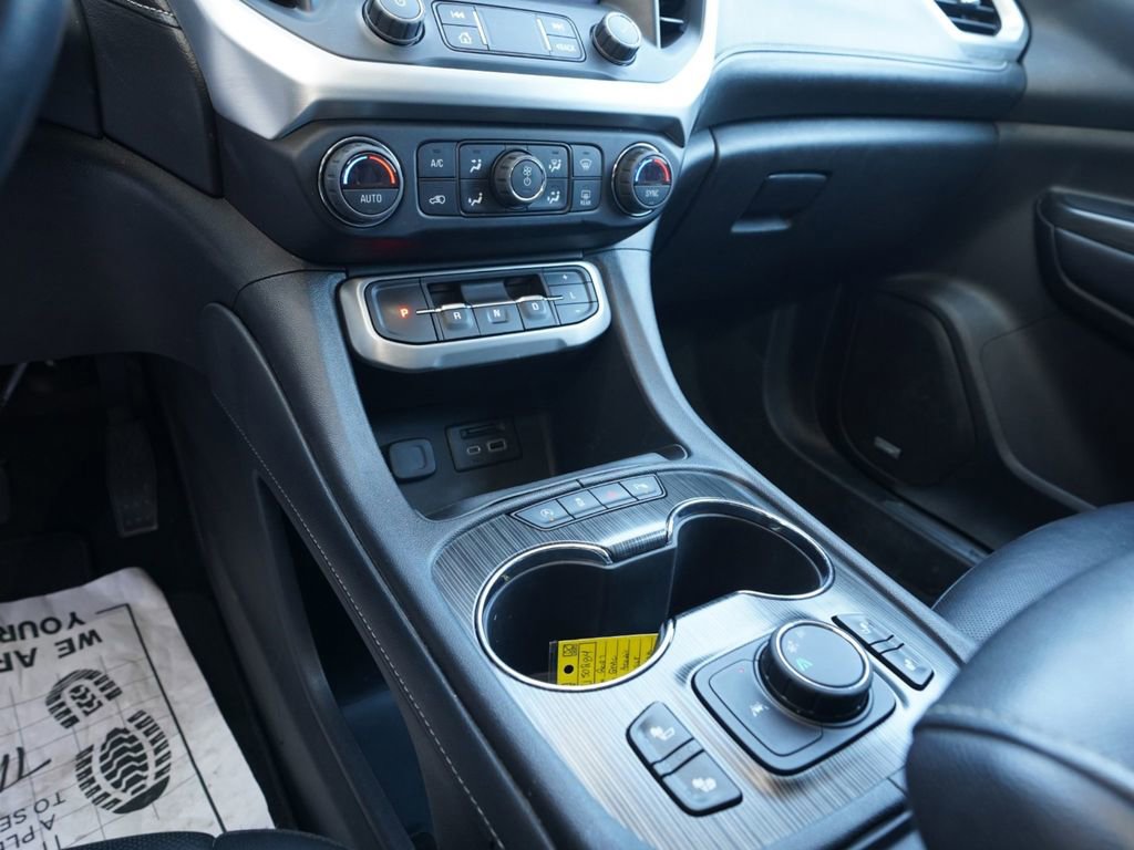 Used 2023 GMC Acadia SLT FWD image 14