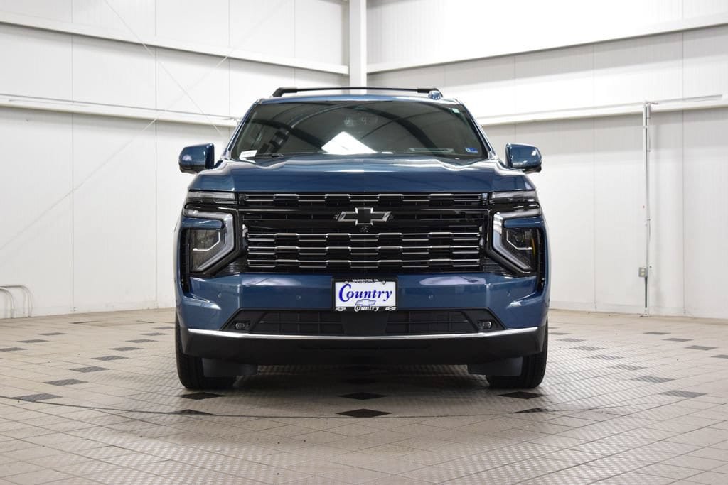 New 2026 Chevrolet Suburban High Country AWD/4WD image 2