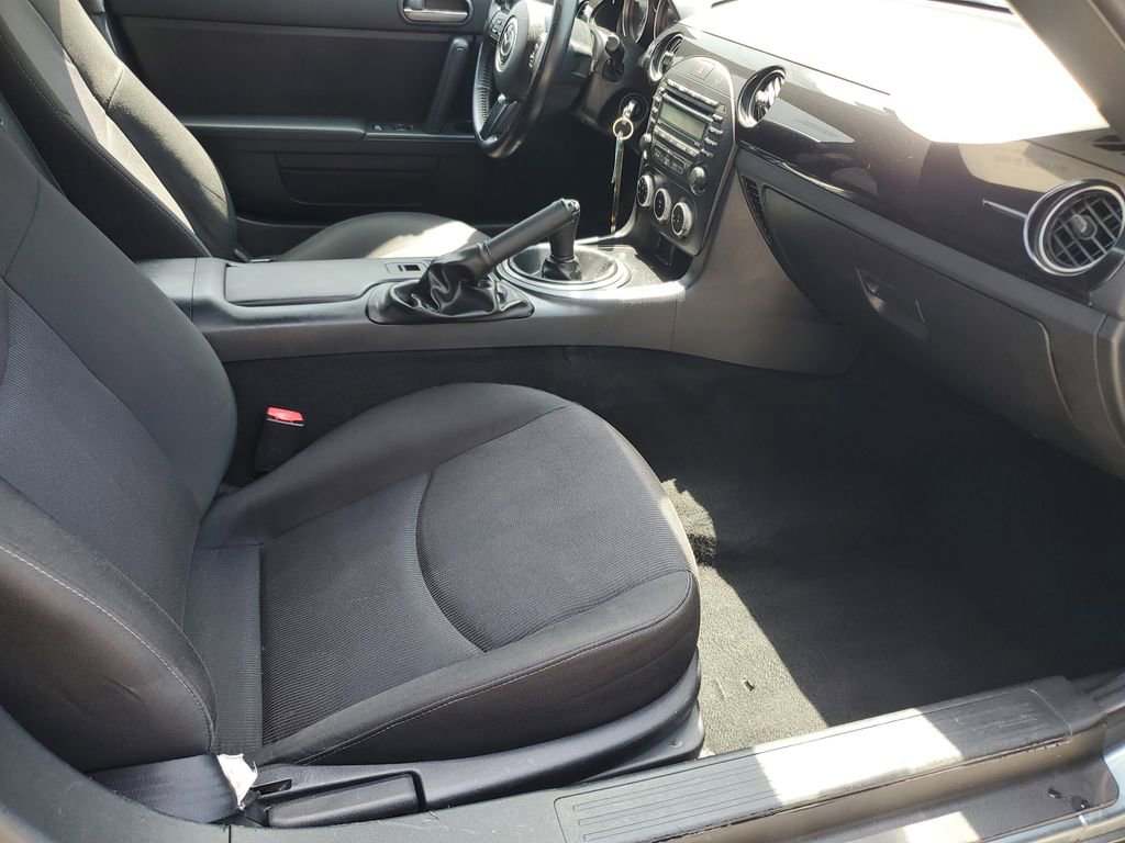Used 2013 MAZDA MX-5 Miata Sport RWD image 15
