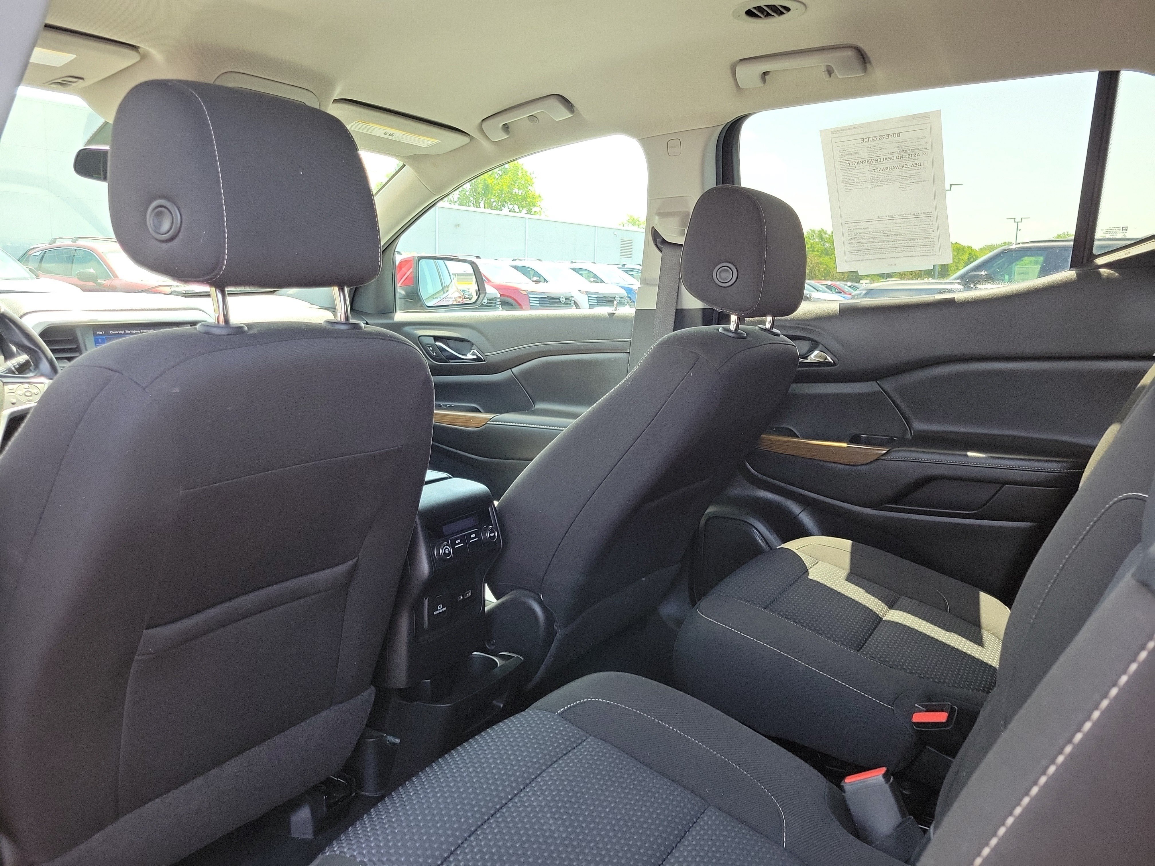 Used 2020 GMC Acadia SLE w/ Driver Convenience Package FWD image 14