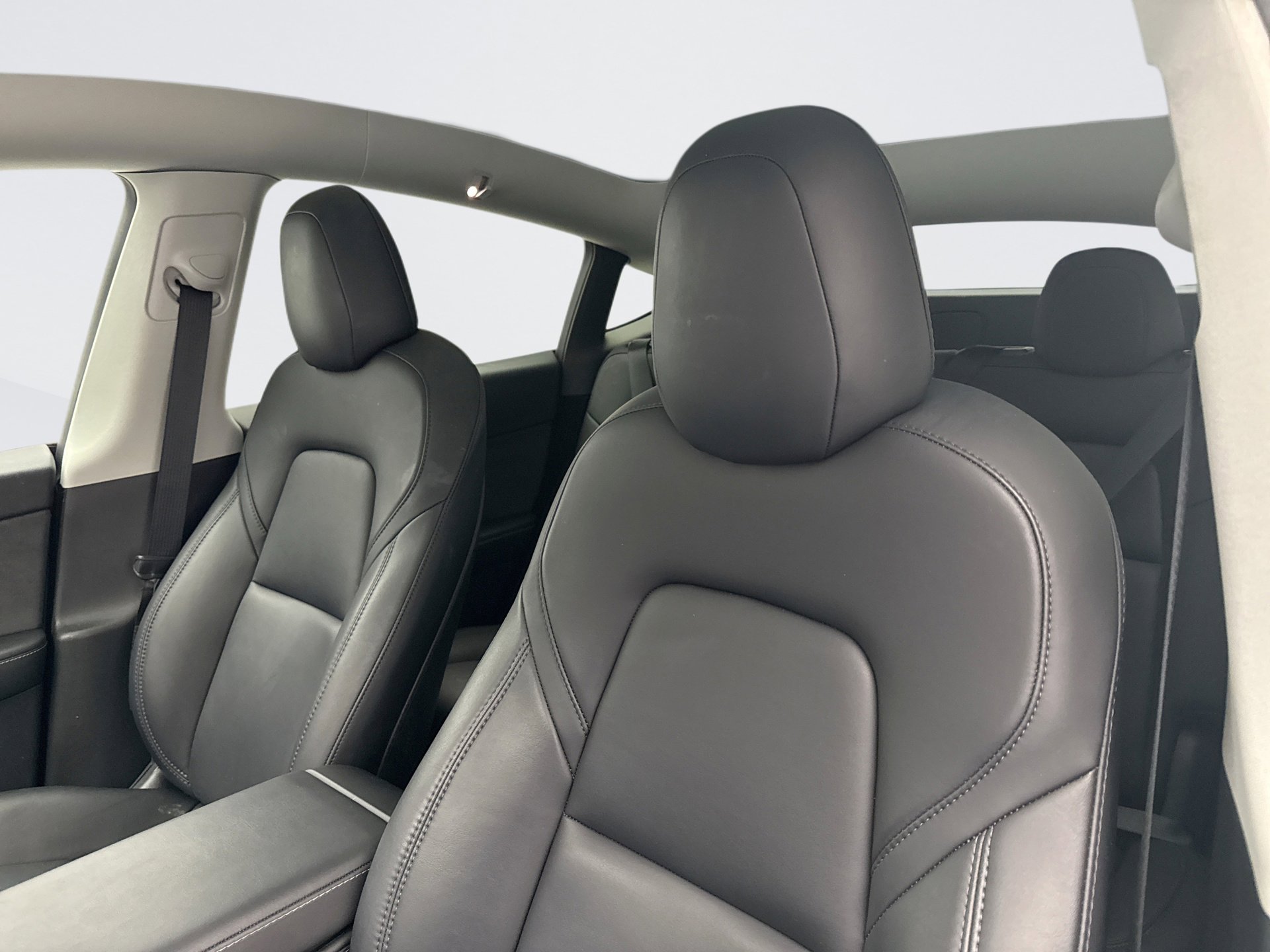 Used 2023 Tesla Model Y Performance image 10