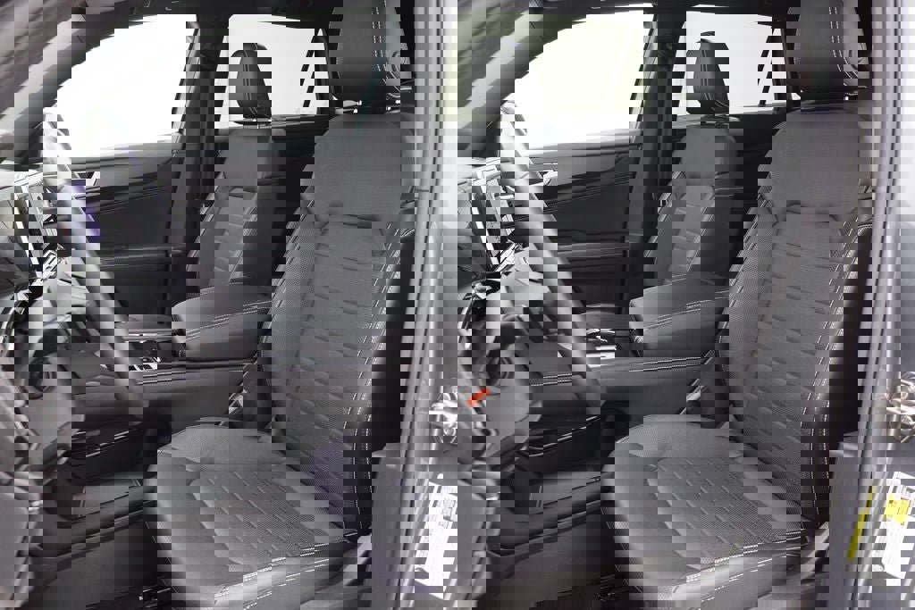 Used 2024 Volkswagen Atlas Cross Sport SEL R-Line image 17