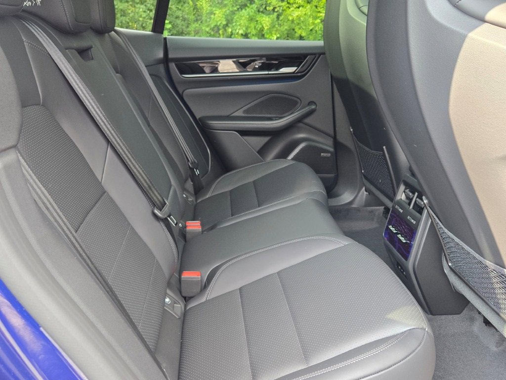New 2025 Porsche Macan 4 Electric image 35