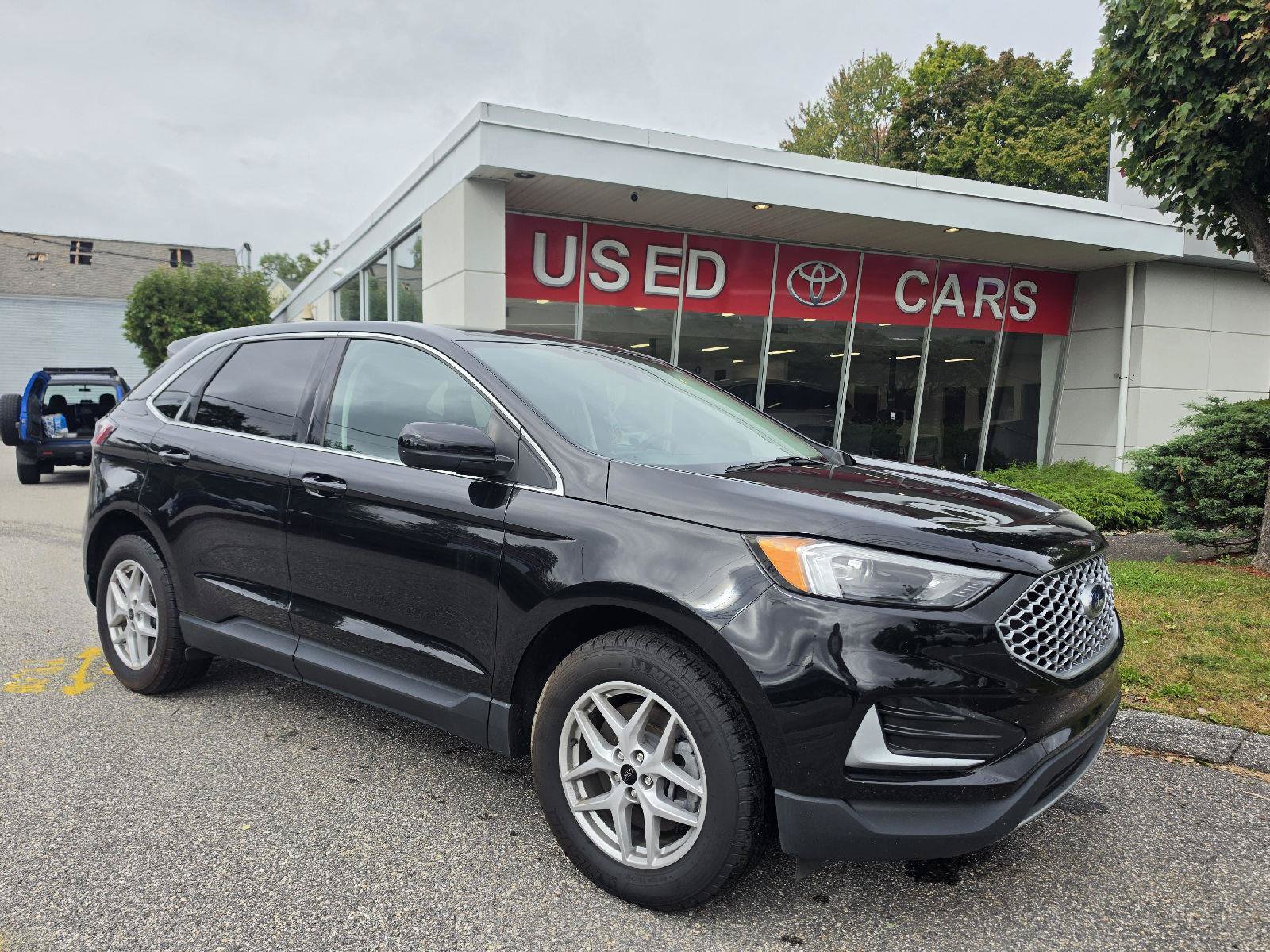 Used 2024 Ford Edge SEL