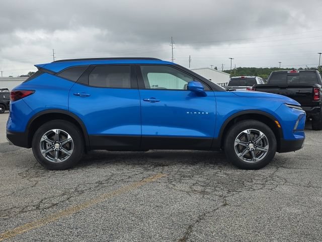 Used 2024 Chevrolet Blazer LT w/ Convenience Package FWD image 6