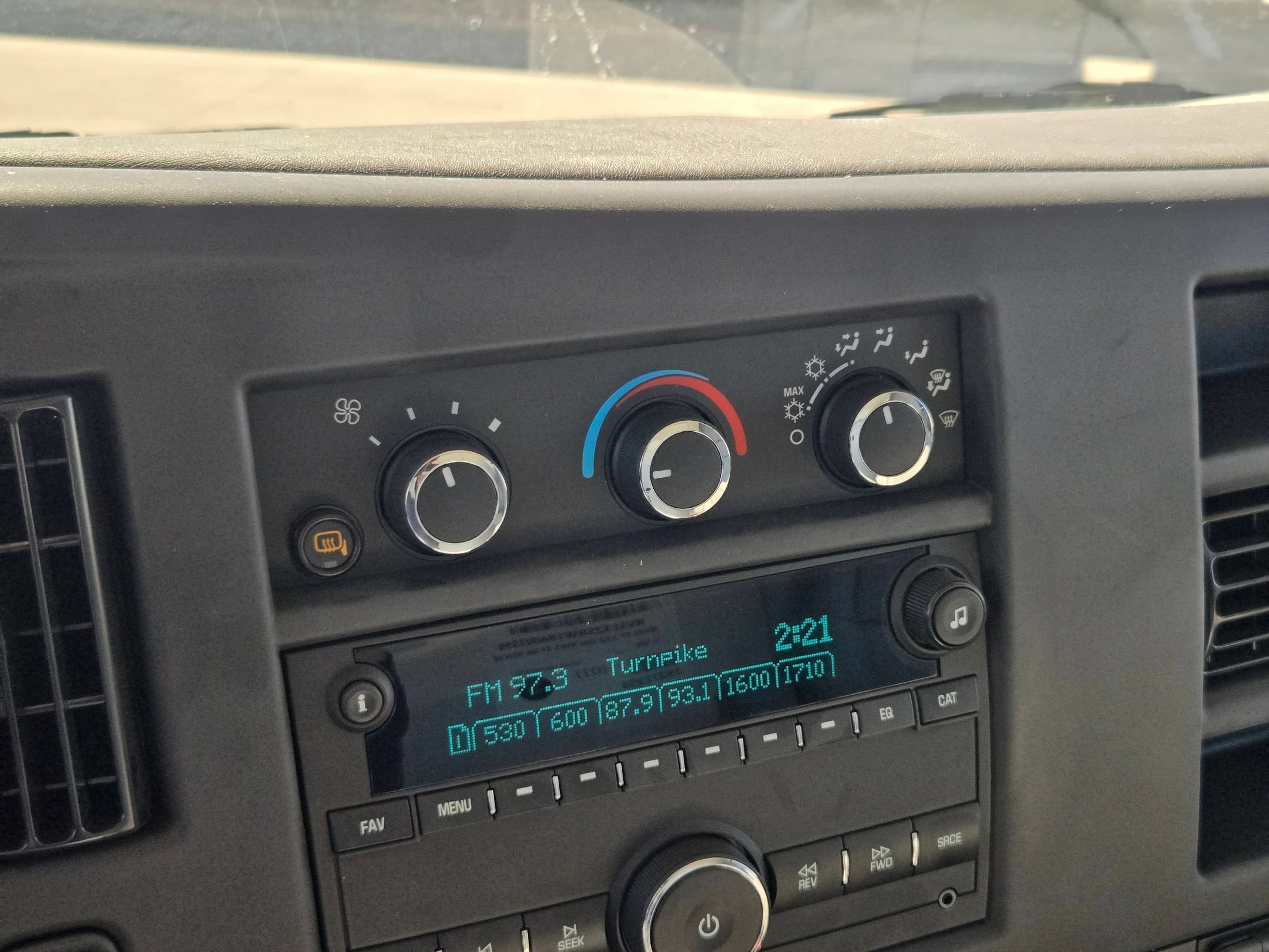 New 2025 Chevrolet Express 3500 w/ Power Convenience Package RWD image 16