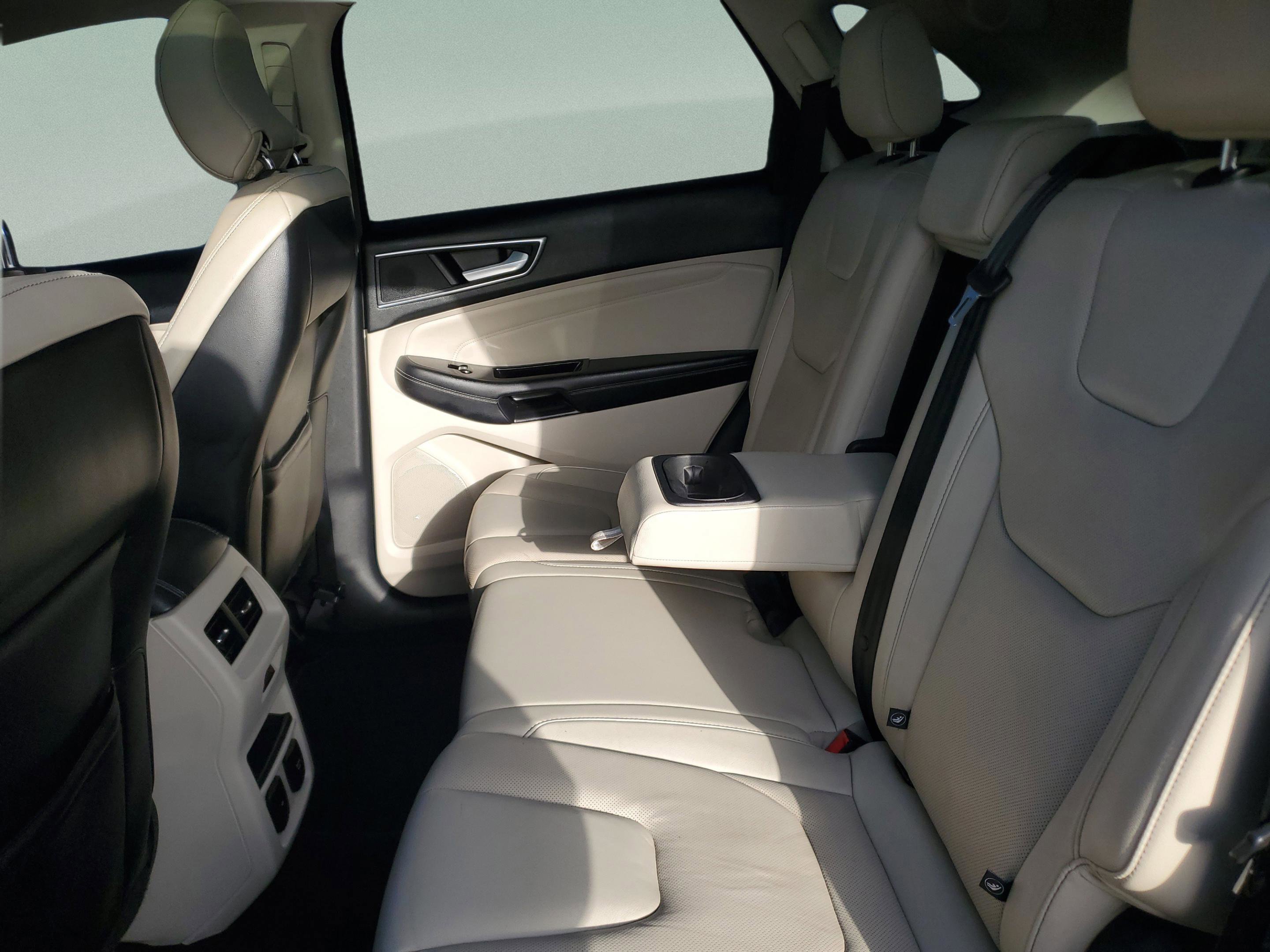 Used 2016 Ford Edge Titanium w/ Equipment Group 302A image 7