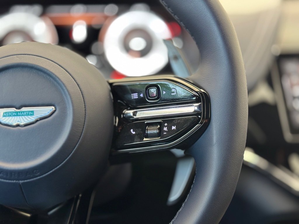 New 2025 Aston Martin DBX 707 image 16