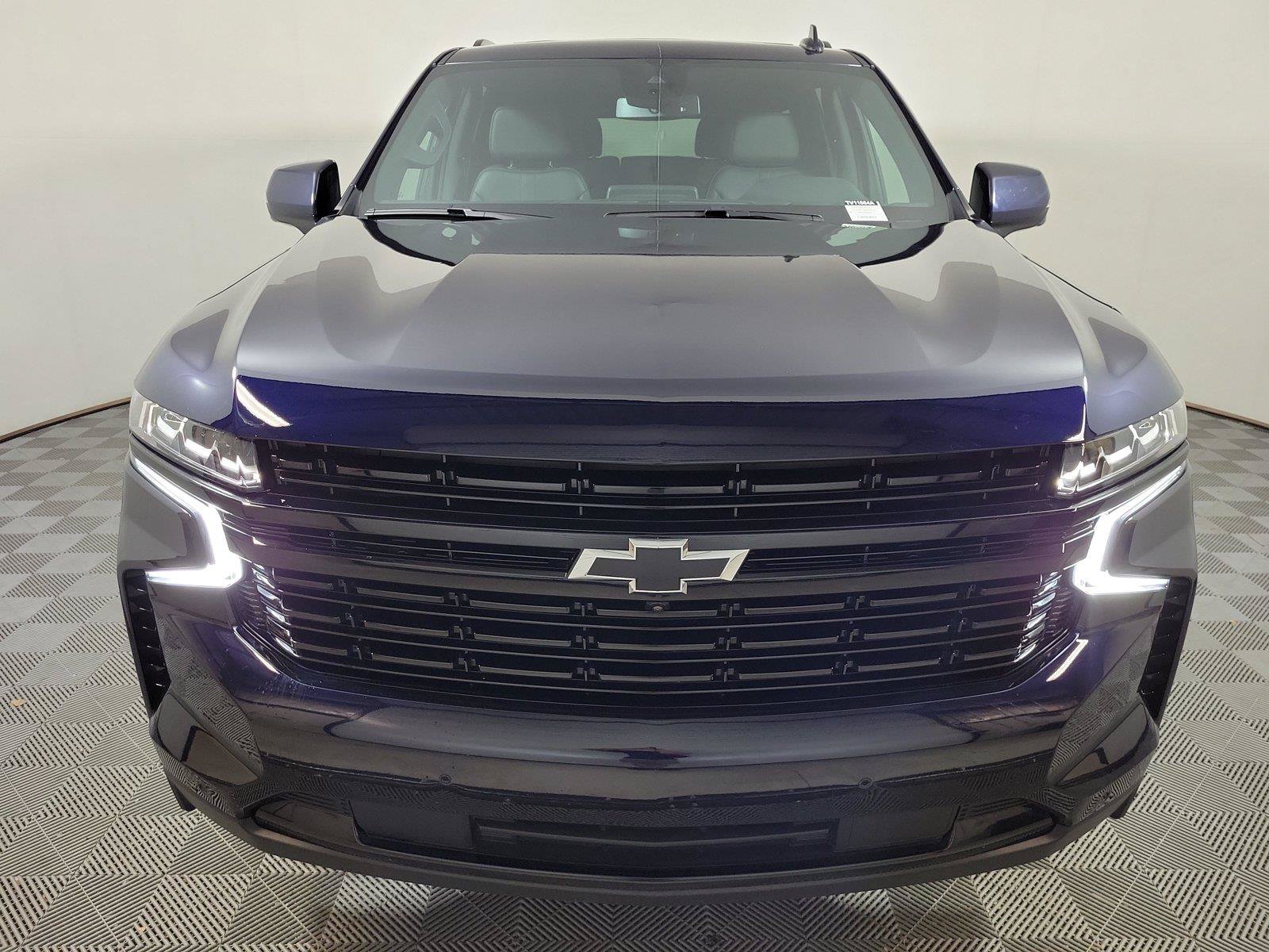 Used 2024 Chevrolet Tahoe RST w/ Luxury Package AWD/4WD image 2