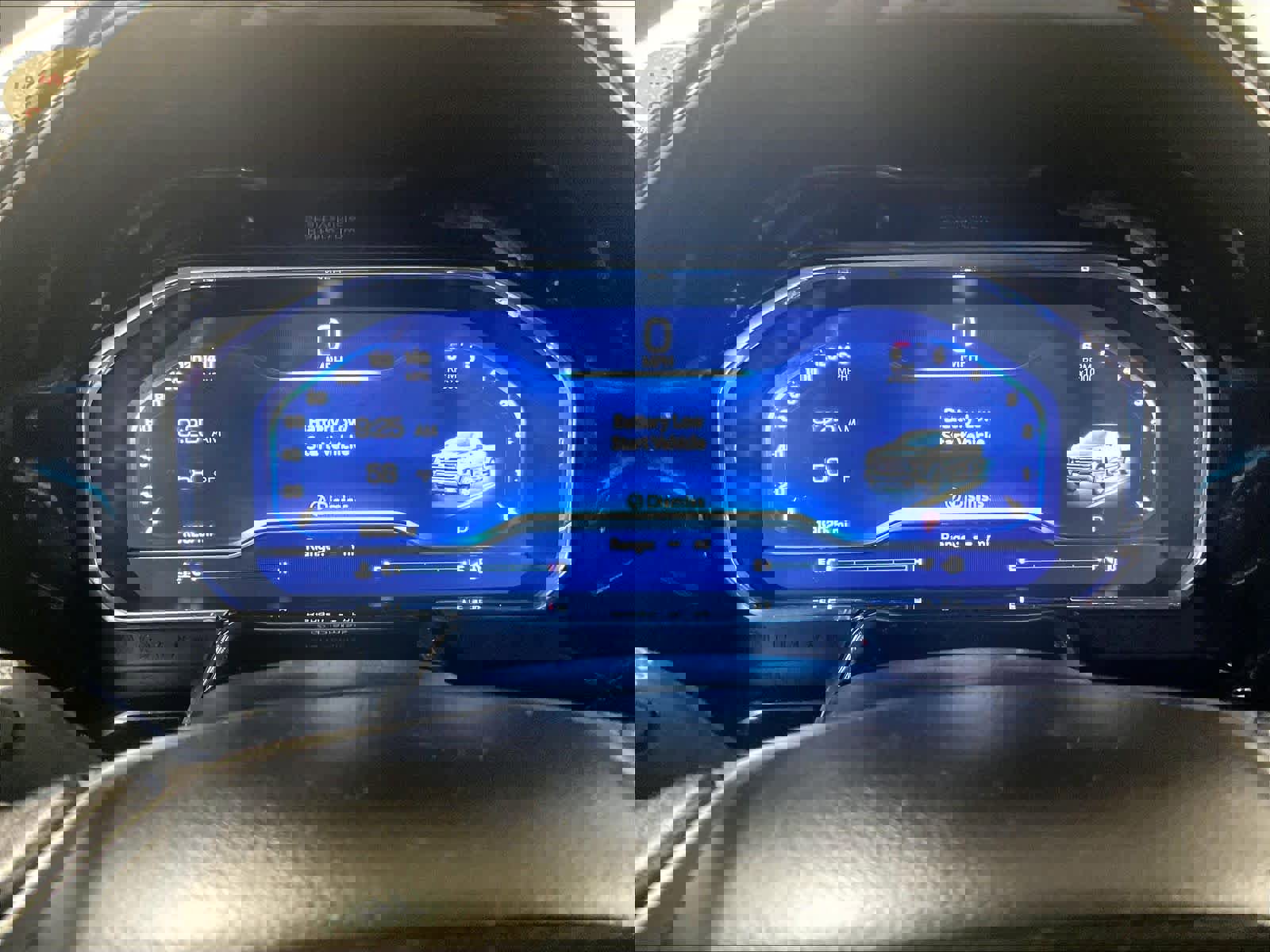 Used 2023 Chevrolet Silverado 1500 High Country w/ Technology Package image 24