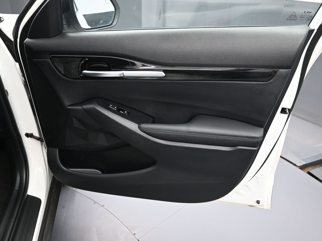 Certified 2024 Kia Seltos X-Line image 22