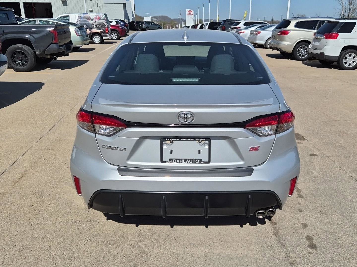 Used 2023 Toyota Corolla SE image 11
