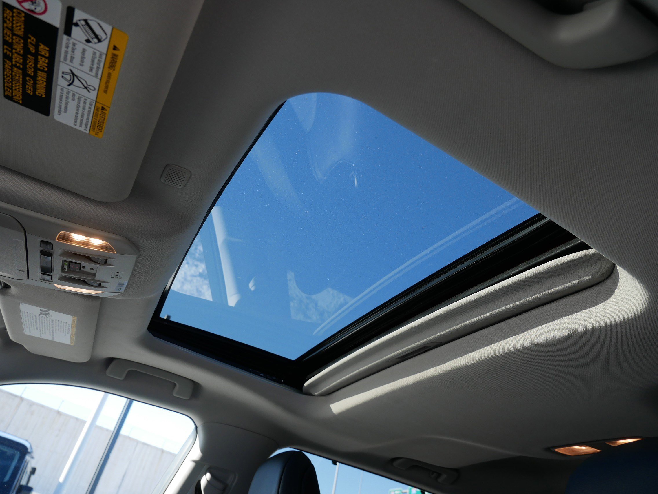 Used 2022 Toyota Highlander XLE image 41