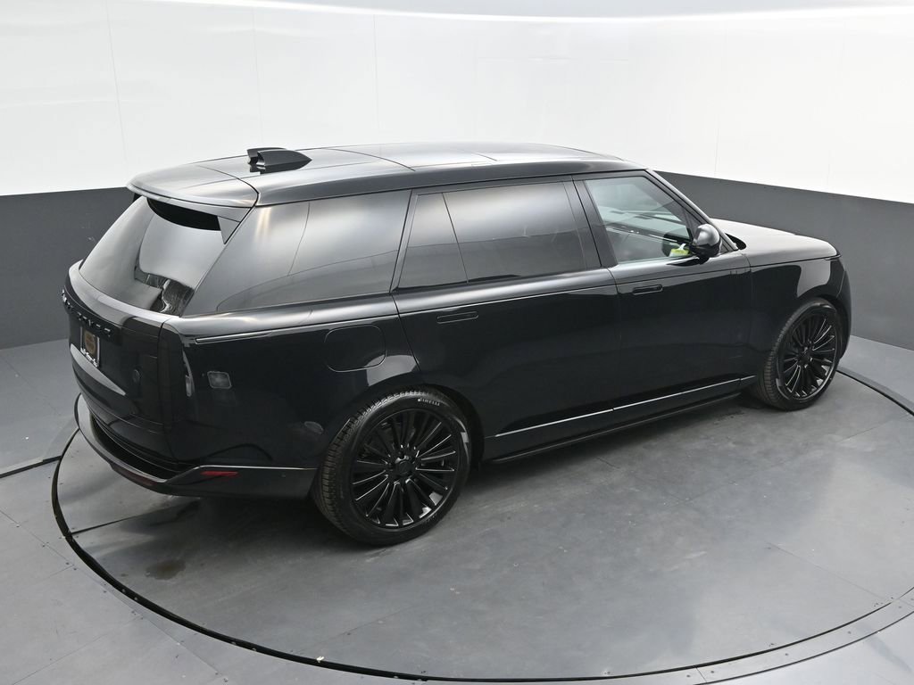 New 2026 Land Rover Range Rover Long Wheel Base SV AWD/4WD image 39