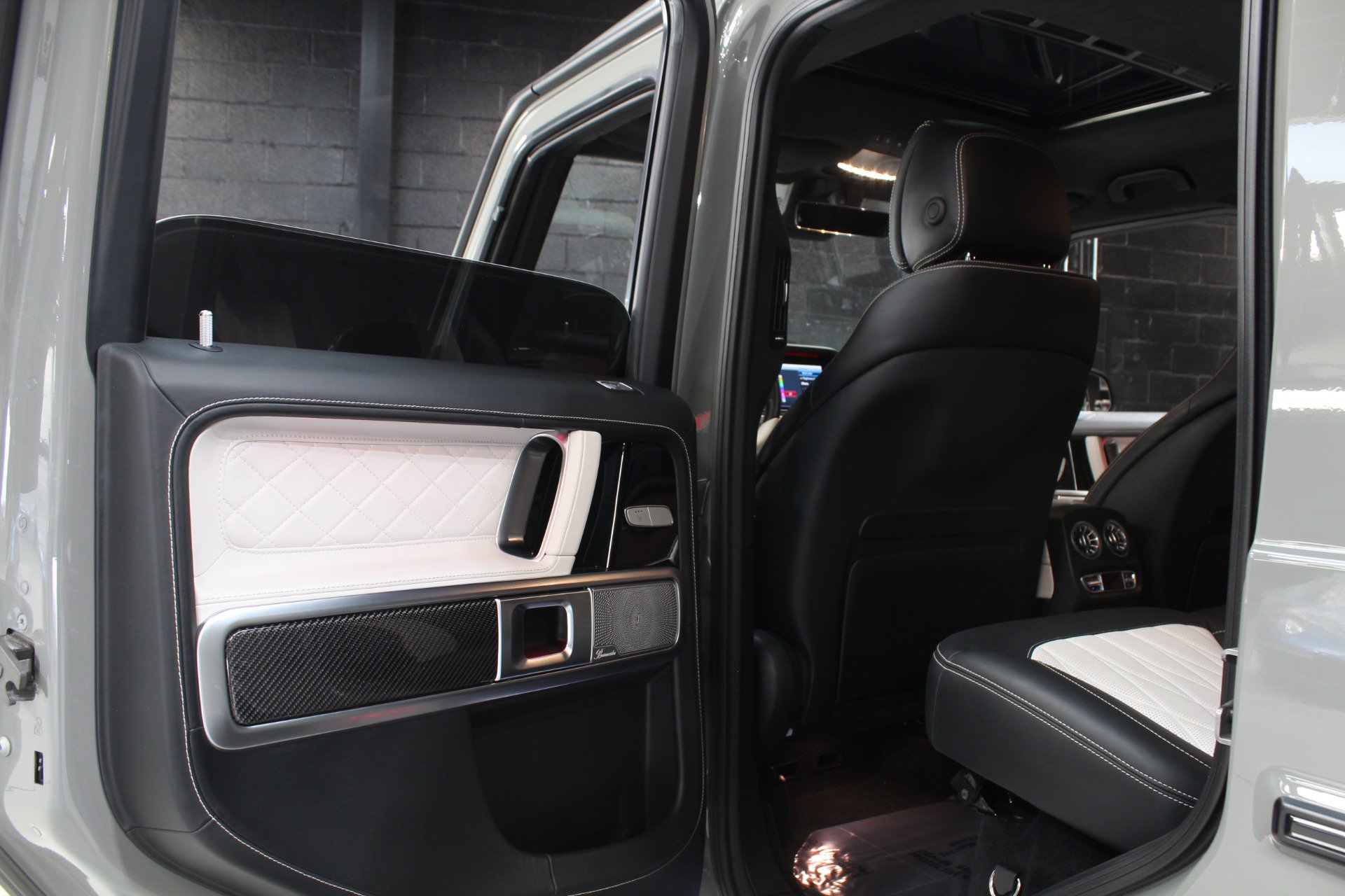 Used 2021 Mercedes-Benz G 550 image 35