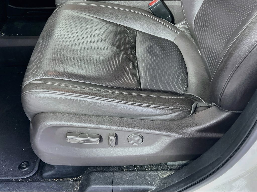 Used 2018 Honda Odyssey Elite image 11