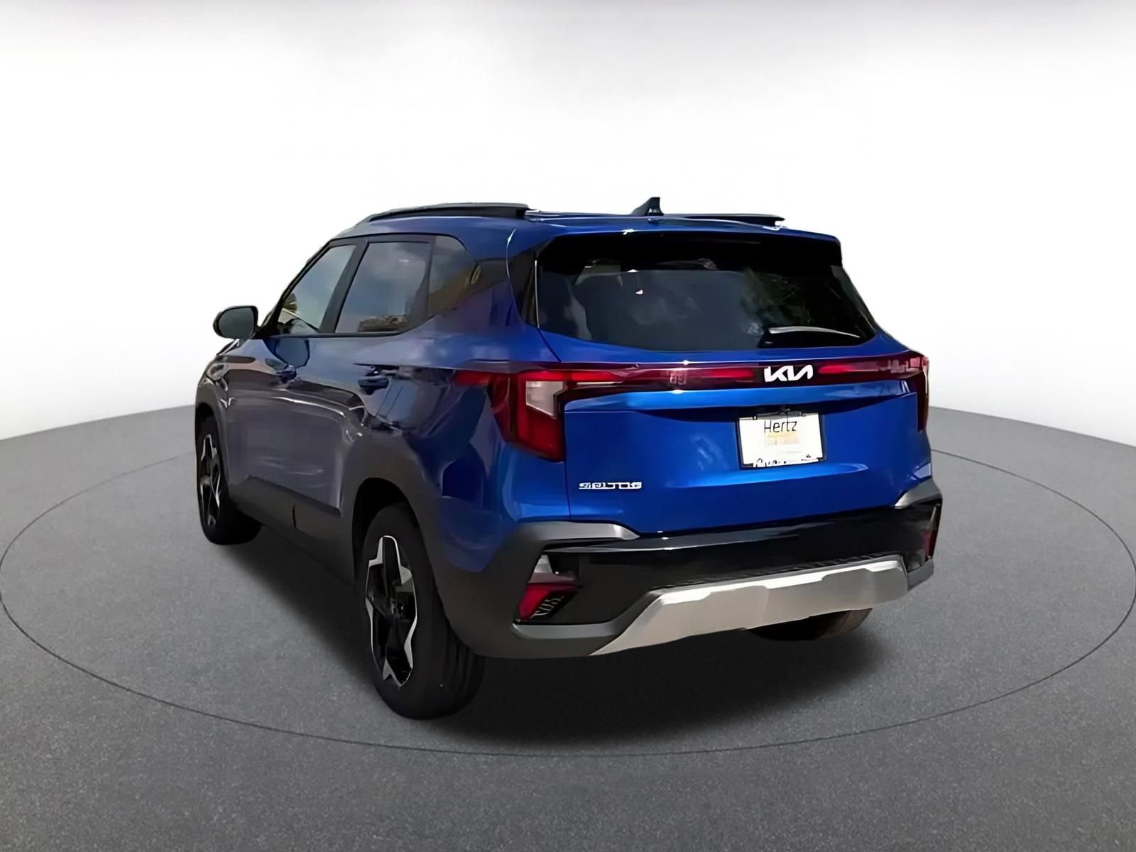 Used 2025 Kia Seltos S image 11