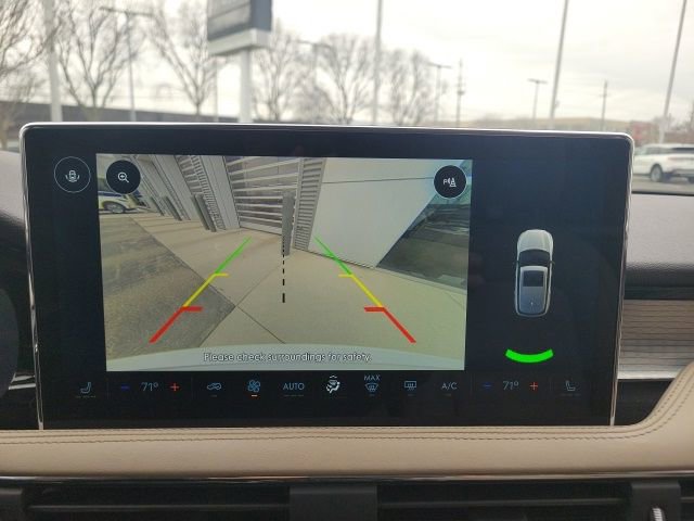 Certified 2024 Lincoln Corsair AWD image 37
