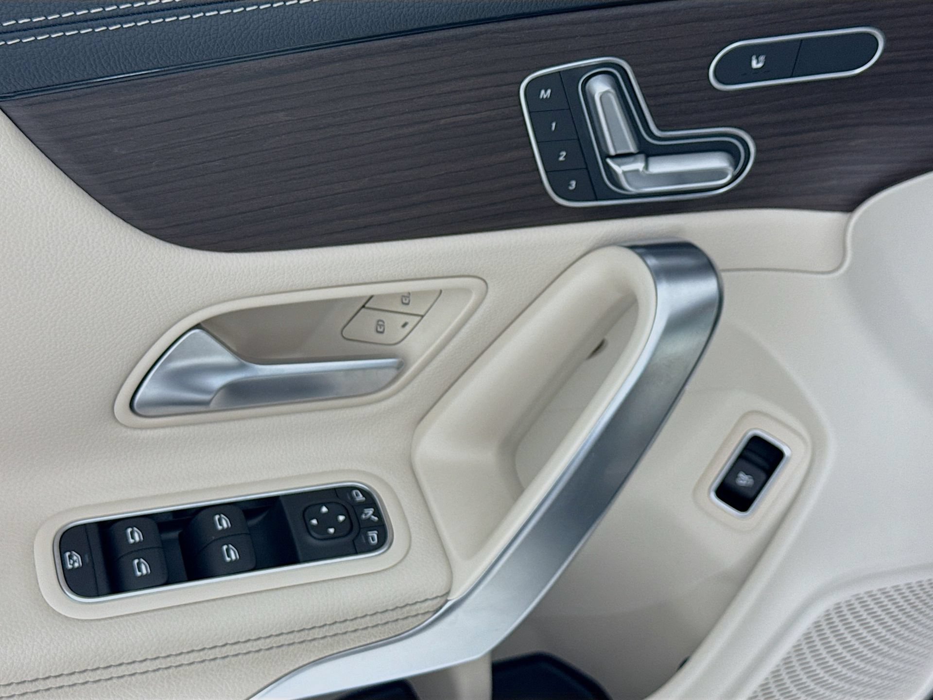 Certified 2026 Mercedes-Benz CLA 250 image 18