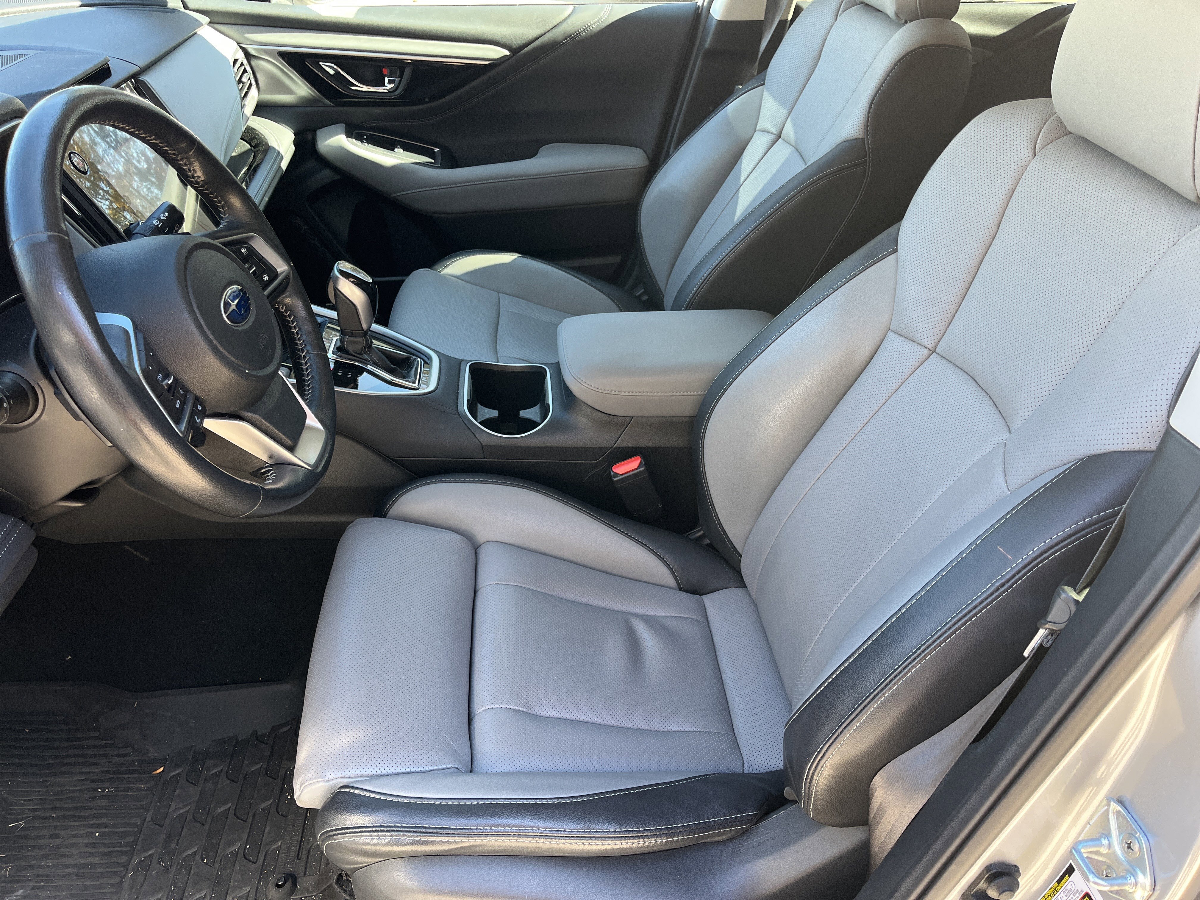 Used 2022 Subaru Outback Limited image 19