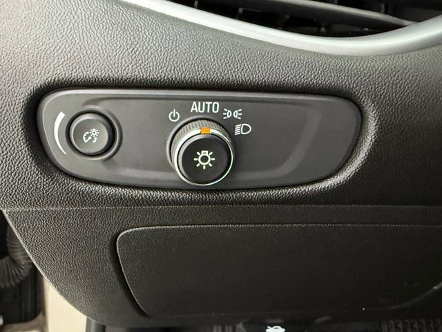 Used 2023 Chevrolet Malibu LT FWD image 9