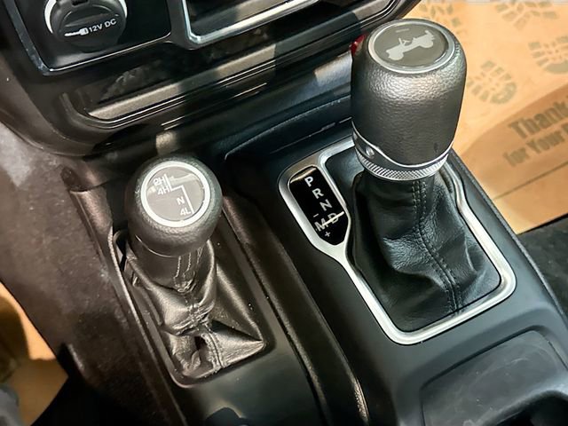 Used 2021 Jeep Wrangler Sport image 17