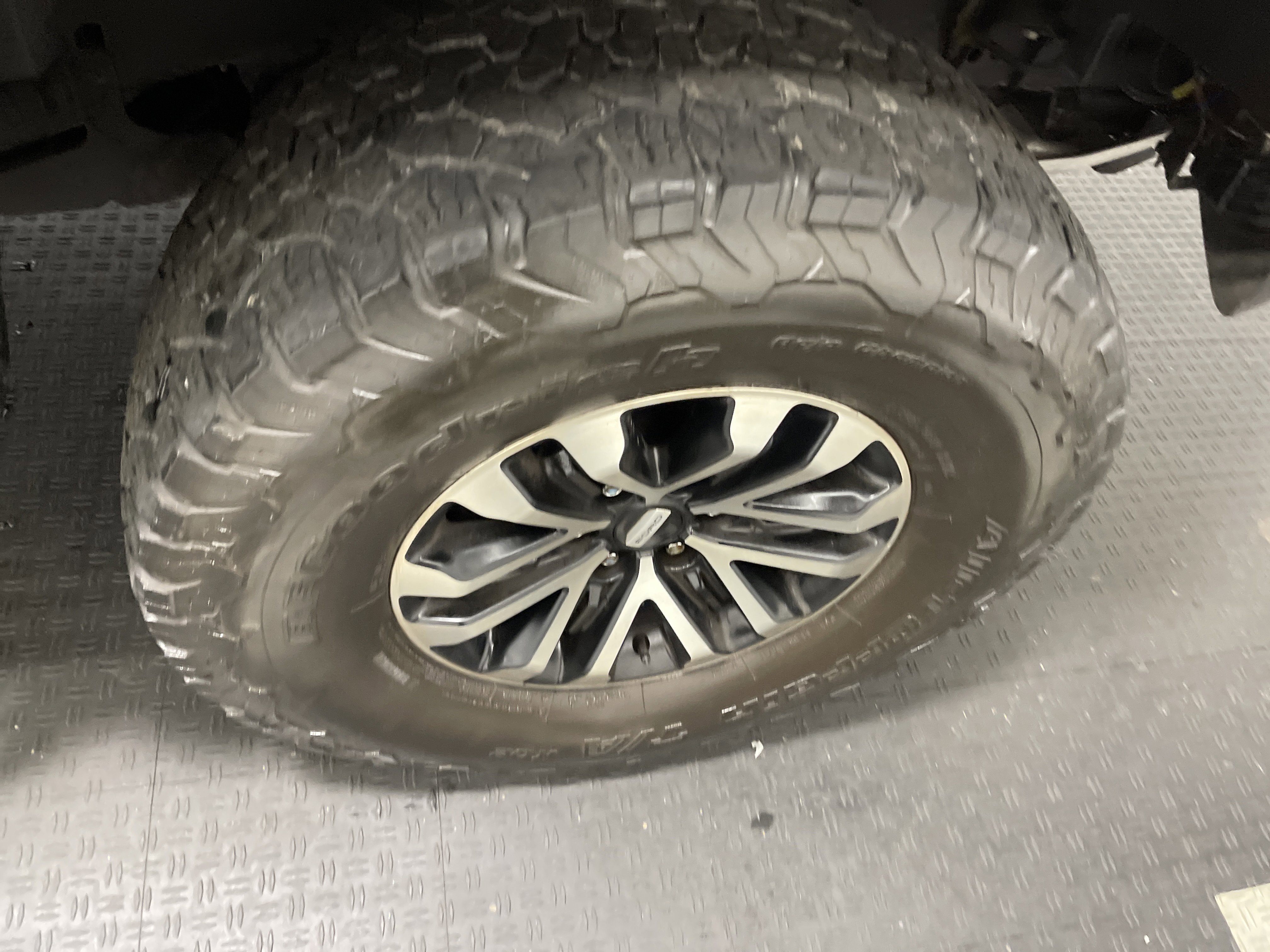 Used 2020 Ford F150 Raptor w/ Equipment Group 802A Luxury AWD/4WD image 26