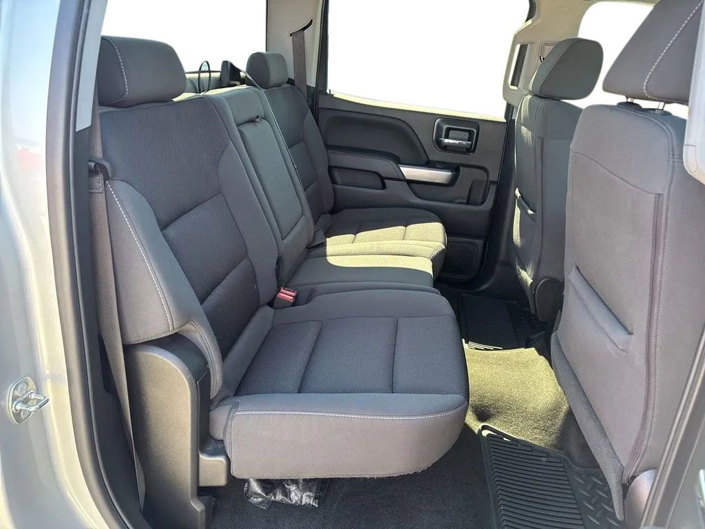 Used 2018 Chevrolet Silverado 1500 LT w/ All Star Edition AWD/4WD image 30