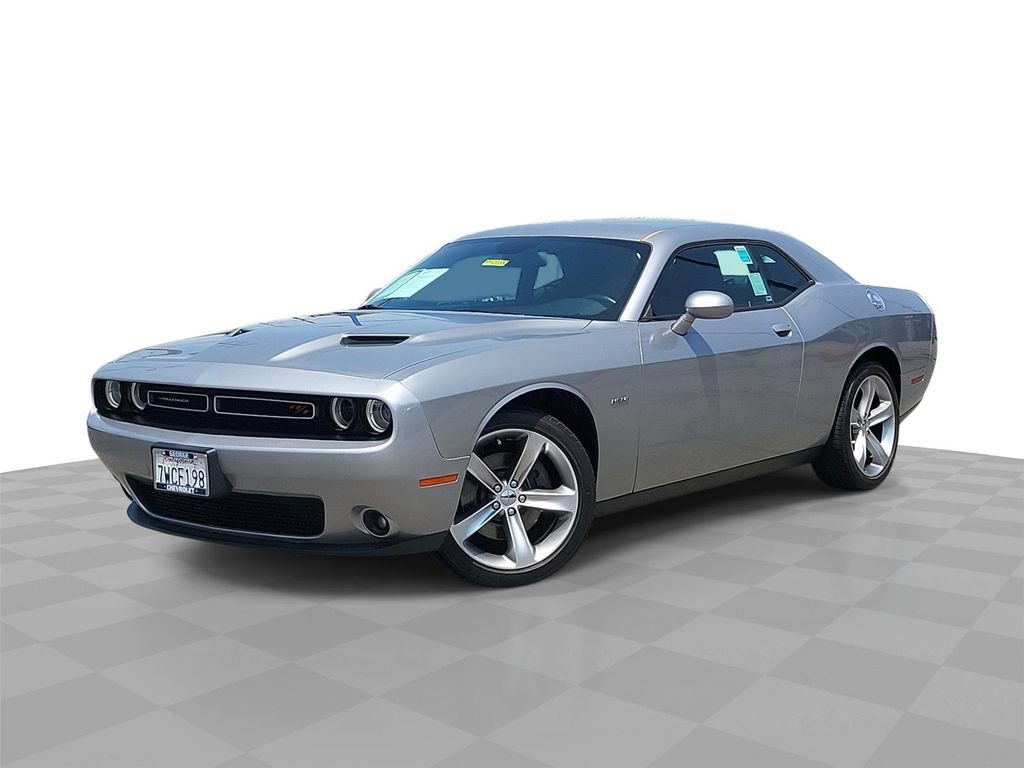 Used 2016 Dodge Challenger R/T RWD image 1