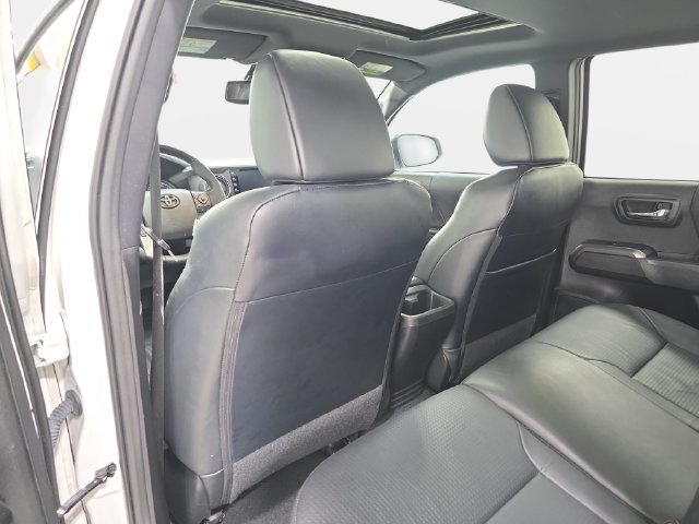 Used 2021 Toyota Tacoma TRD Pro AWD/4WD image 12