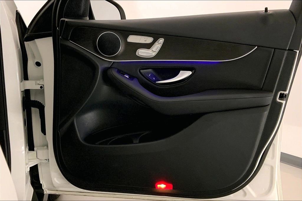 Used 2021 Mercedes-Benz GLC 300 4MATIC image 25