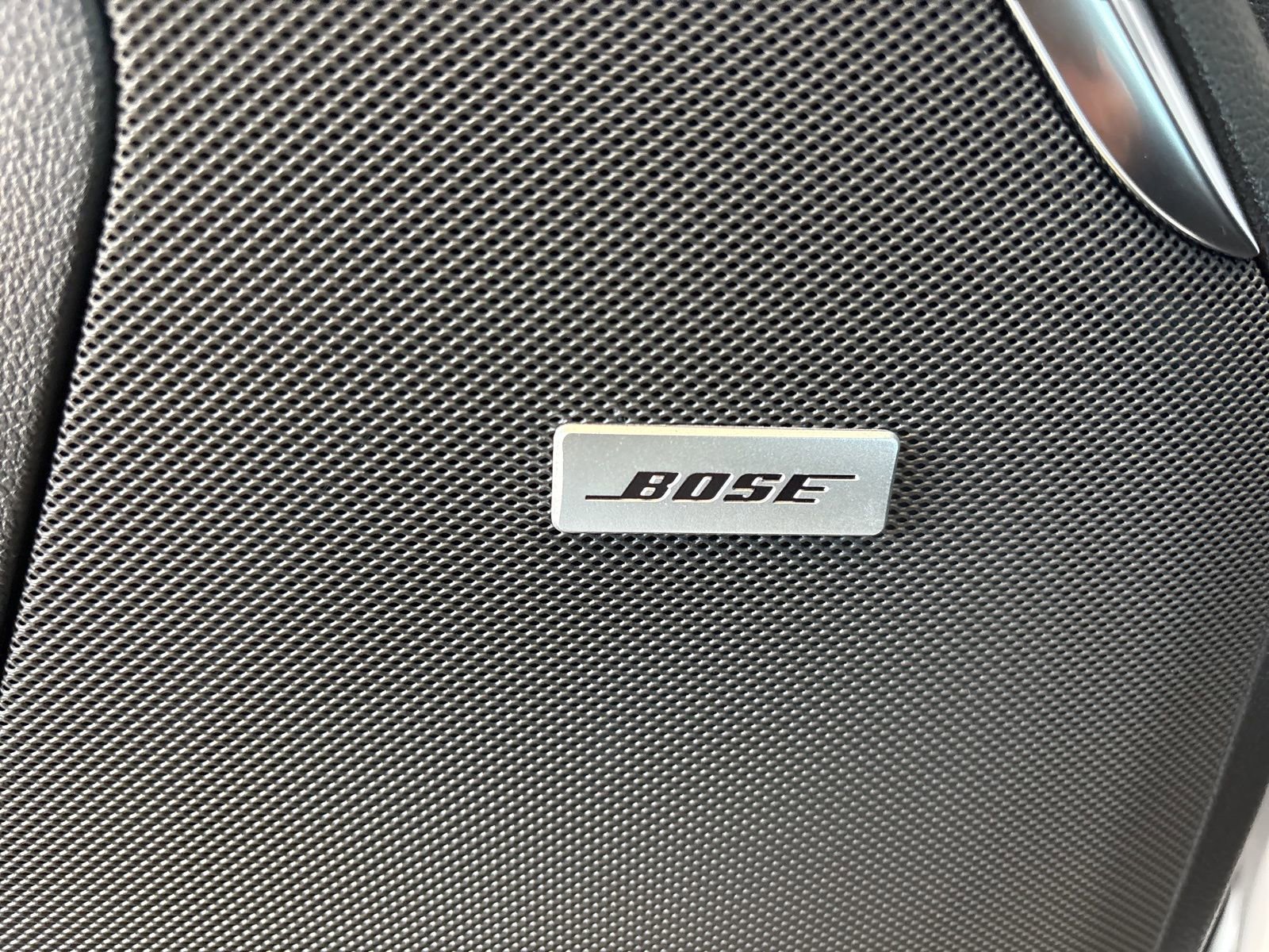 New 2026 Chevrolet Suburban High Country image 15