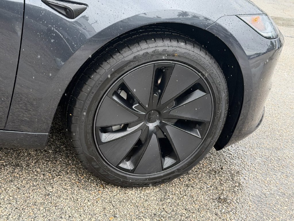 Used 2025 Tesla Model 3 RWD image 9