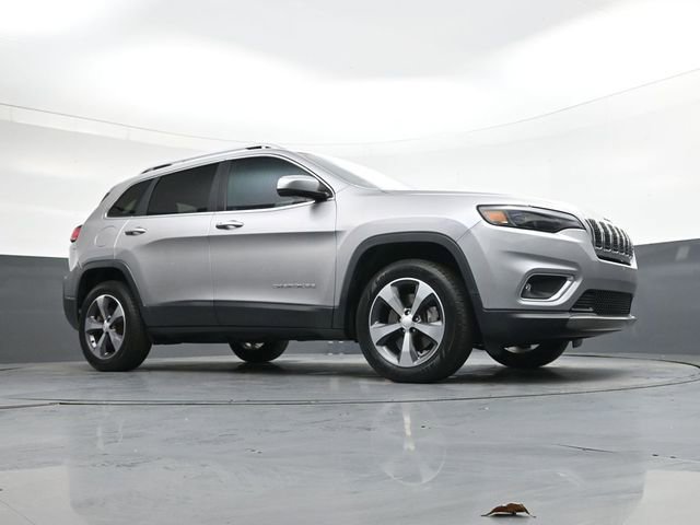 Used 2019 Jeep Cherokee Limited image 29
