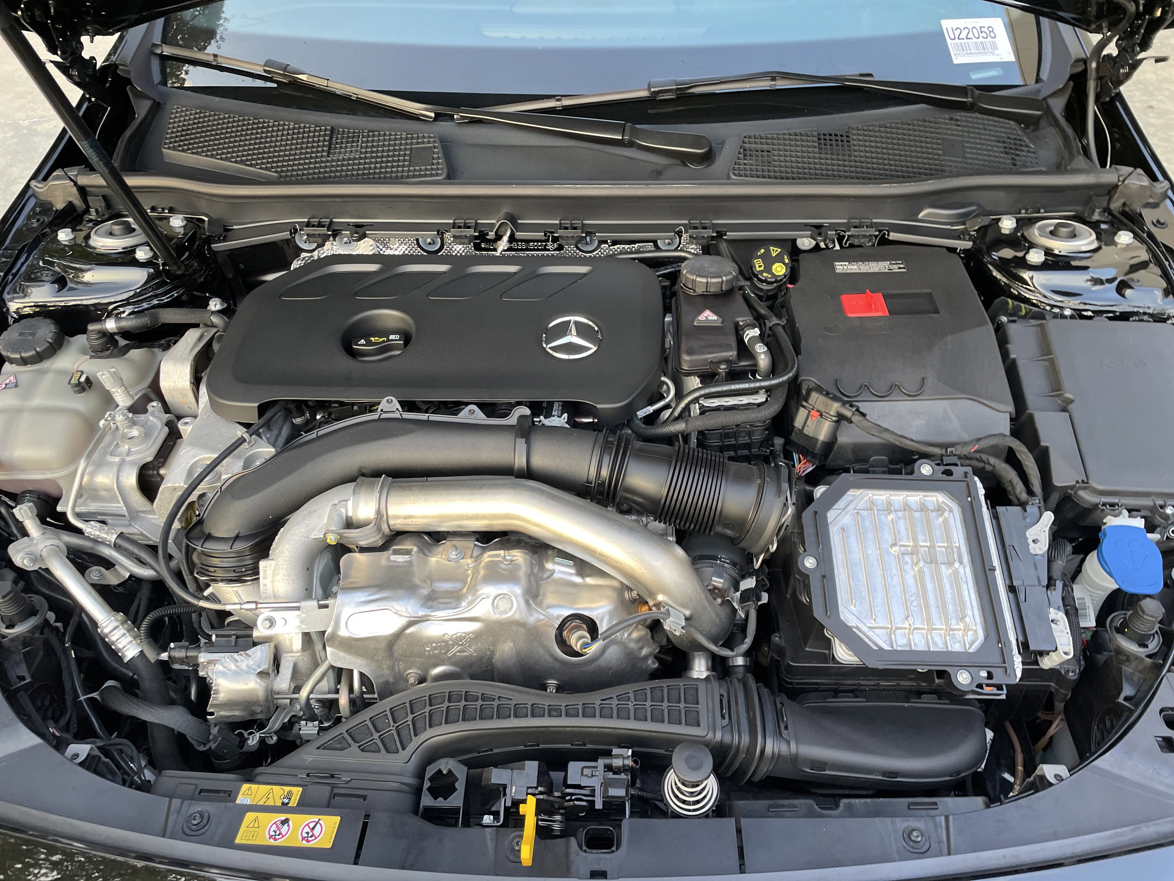 Used 2025 Mercedes-Benz CLA 250 4MATIC w/ Exclusive Package image 48
