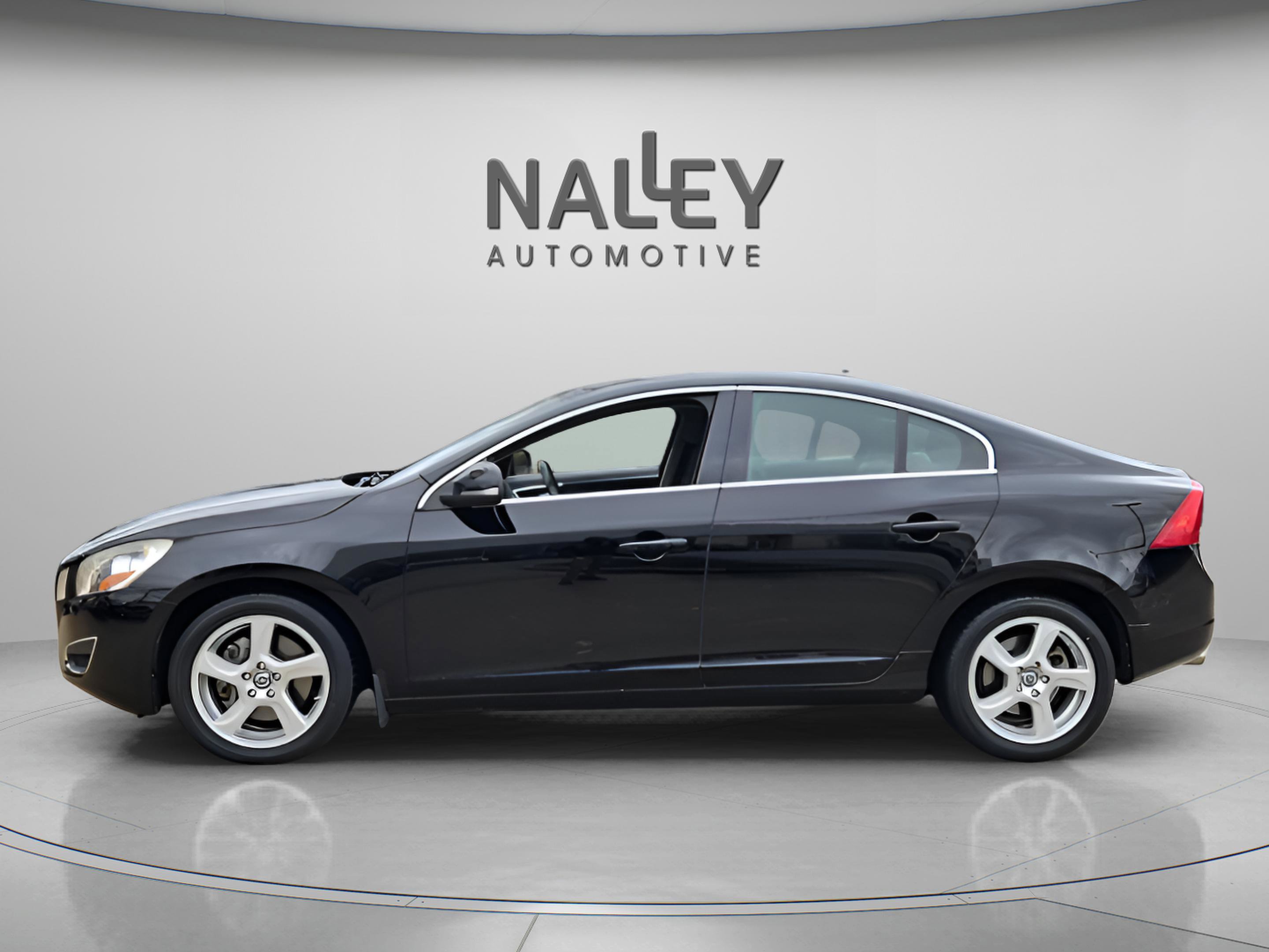 Used 2012 Volvo S60 T5 w/ Climate Pkg image 3