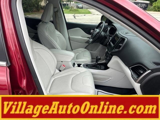 Used 2021 Jeep Cherokee Latitude Lux FWD image 39