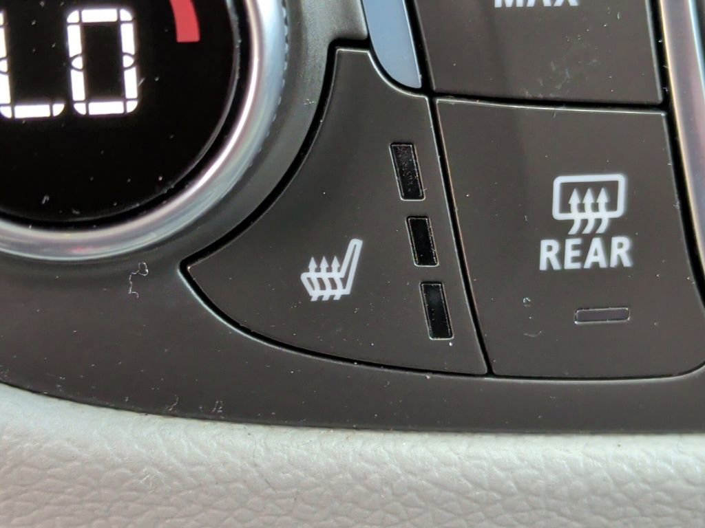 Used 2024 Chevrolet Equinox LT AWD/4WD image 25