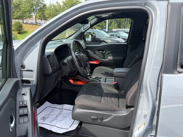 Used 2024 Nissan Frontier PRO-4X w/ Technology Package AWD/4WD image 15