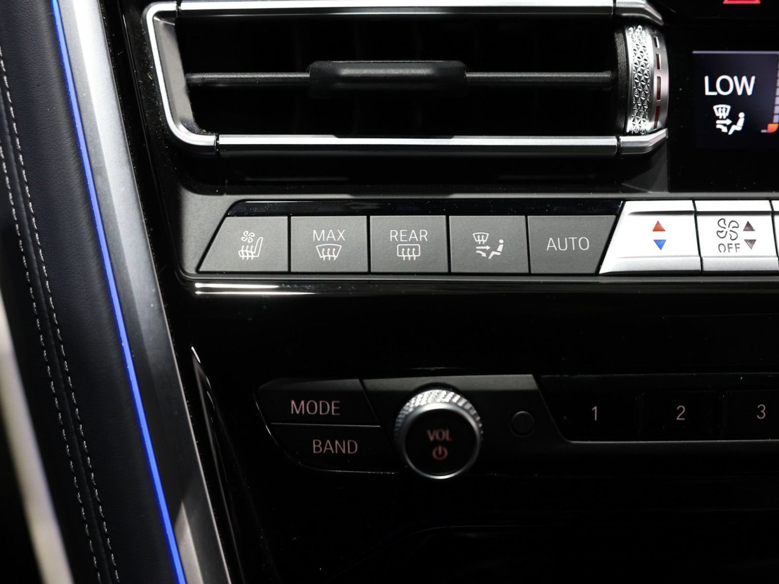 Used 2023 BMW ALPINA B8 xDrive Gran Coupe AWD/4WD image 22