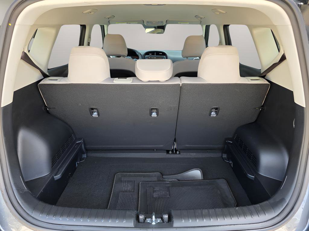 Used 2025 Kia Soul LX FWD image 14