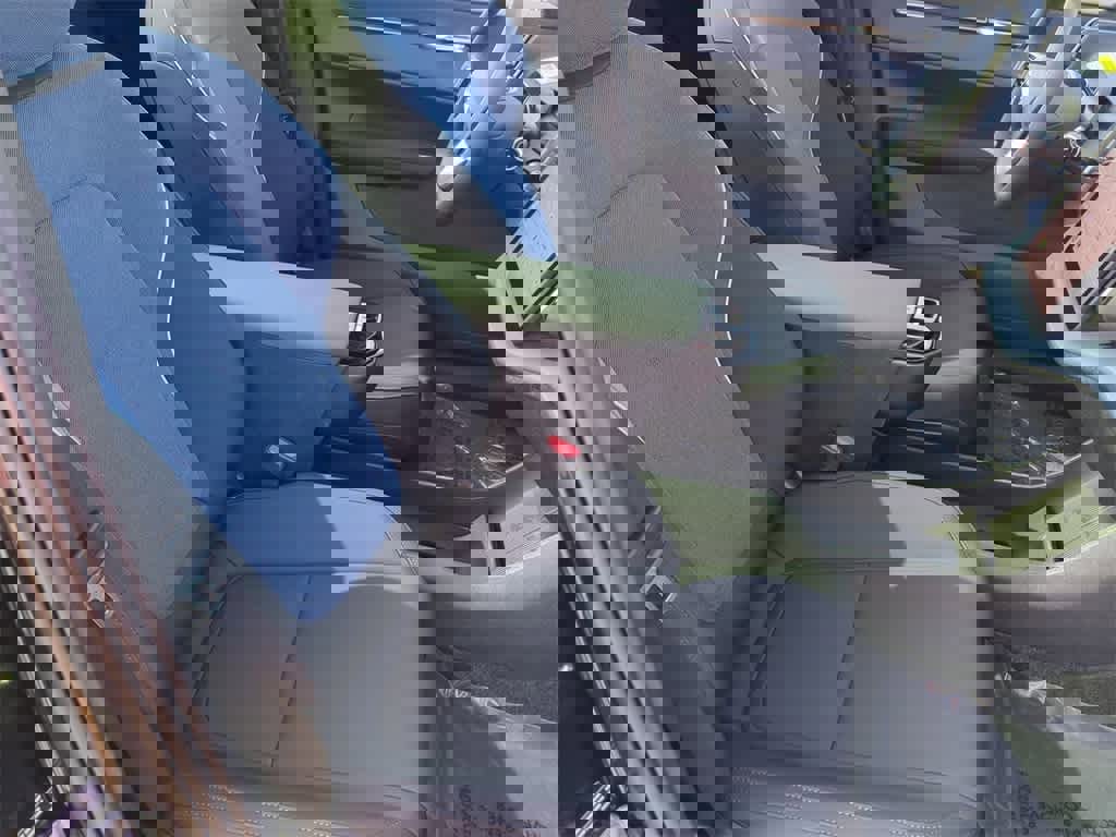 New 2025 Volvo EX30 Plus w/ Protection Package Premier image 21