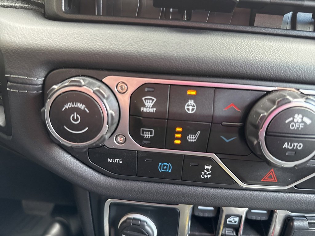 Used 2024 Jeep Wrangler High Altitude image 32