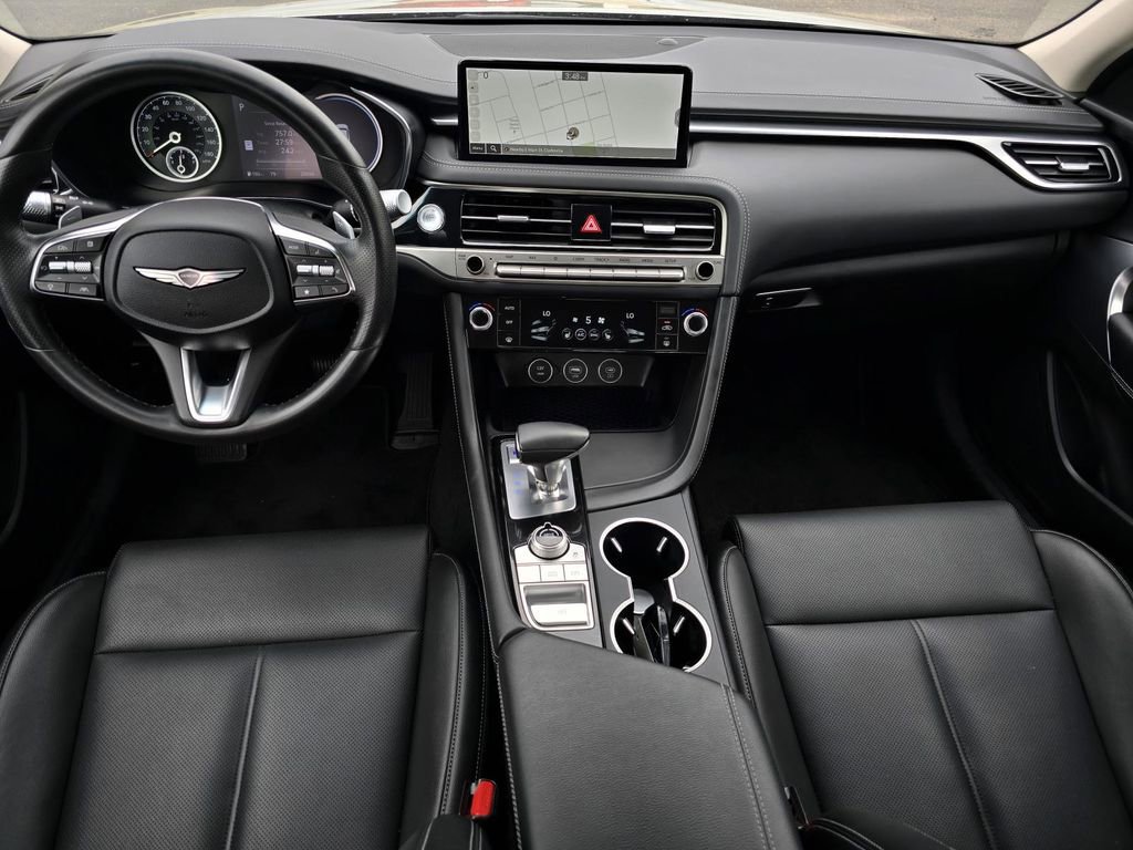 Used 2025 Genesis G70 2.5T RWD image 10