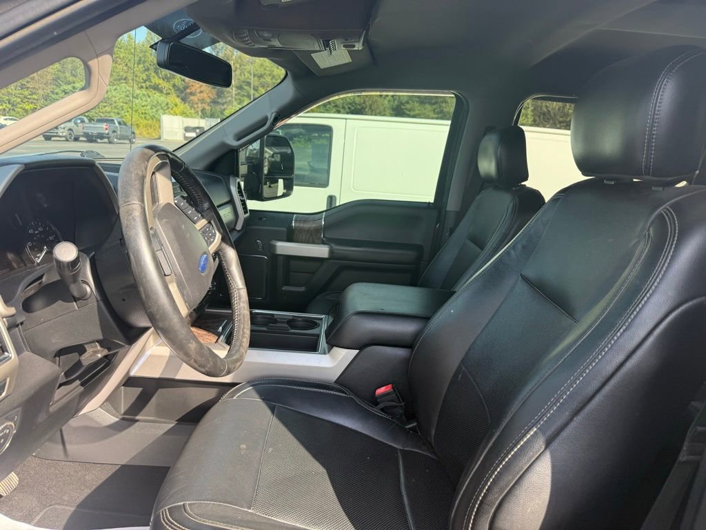 Used 2019 Ford F350 Lariat w/ Chrome Package image 16