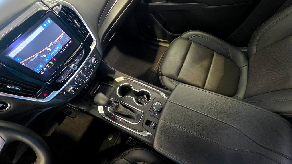Used 2023 Chevrolet Traverse High Country AWD/4WD image 36