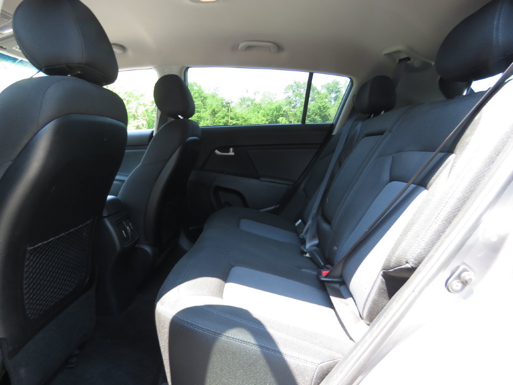 Used 2016 Kia Sportage LX AWD/4WD image 18