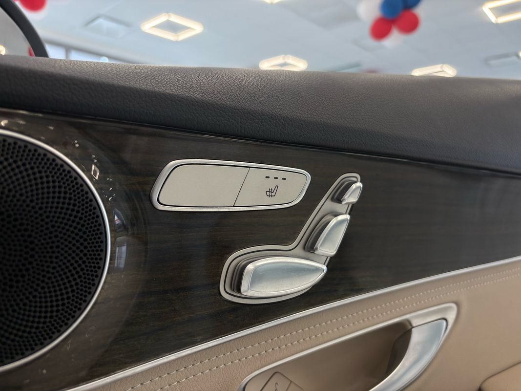 Used 2016 Mercedes-Benz C 300 4MATIC Sedan image 26