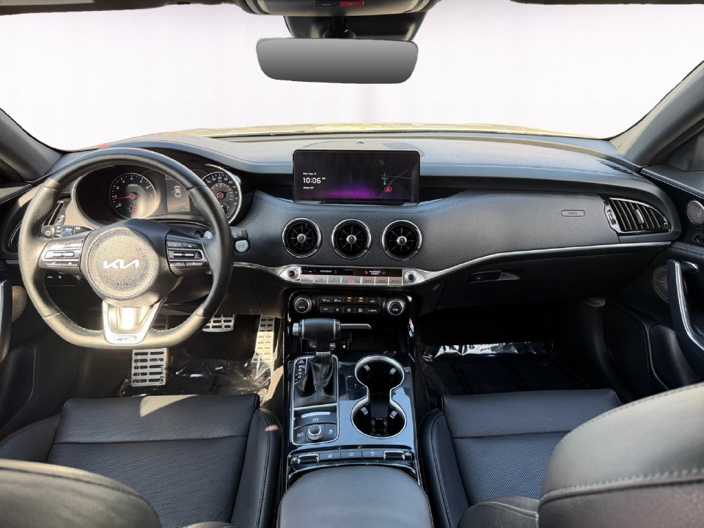 Used 2023 Kia Stinger GT-Line w/ Sun & Sound Package AWD/4WD image 10