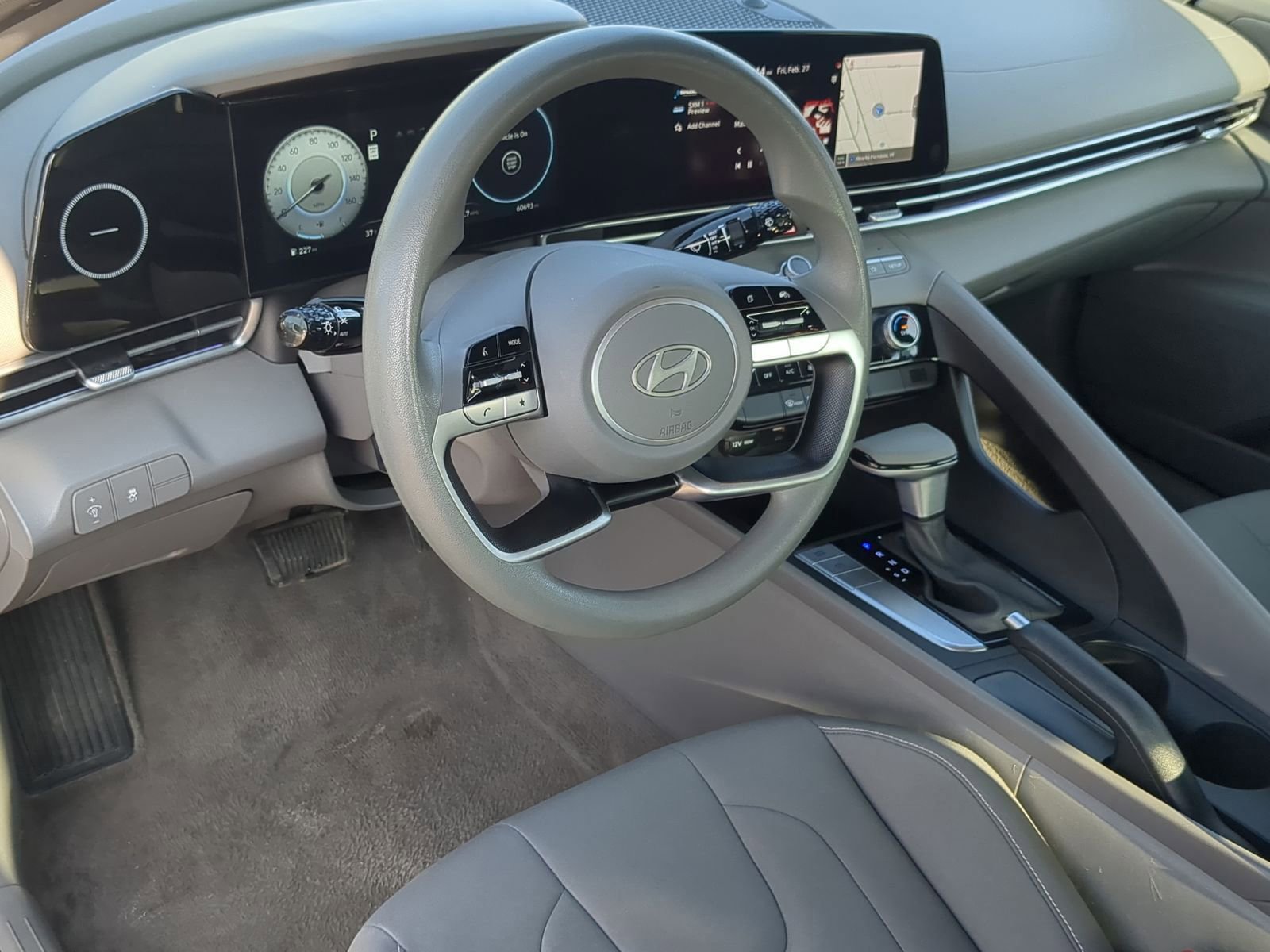 Used 2024 Hyundai Elantra SEL image 12